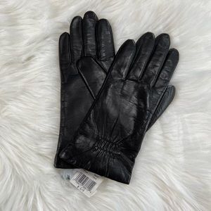 NWOT Fownes Man's Size 8.5Black Leather Gloves  polyester Lining